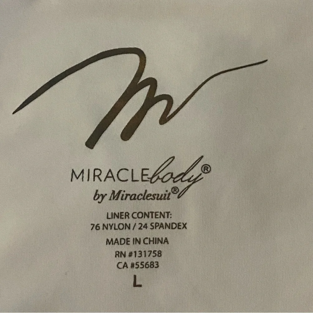 MIRACLEBODY by MIRACLESUIT white burnout fabric top over slimming tank top Large - Picture 10 of 13